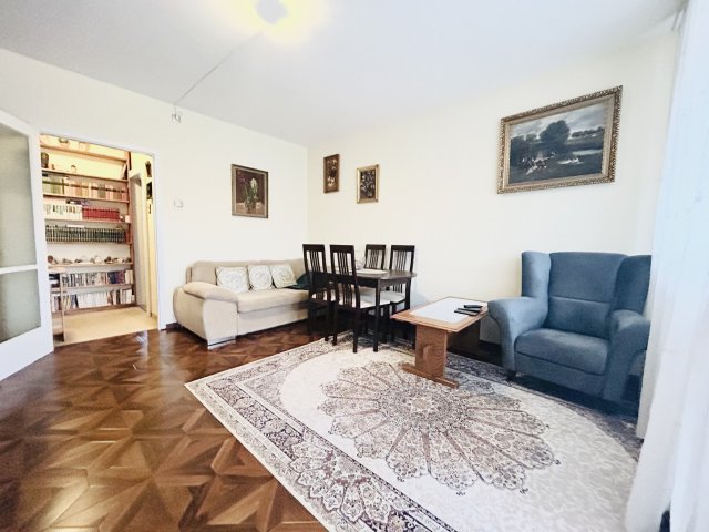 Eladó panellakás, Gödöllőn 74.9 M Ft, 2+1 szobás