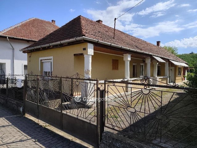 Eladó családi ház, Hercegkúton 18.5 M Ft, 3 szobás
