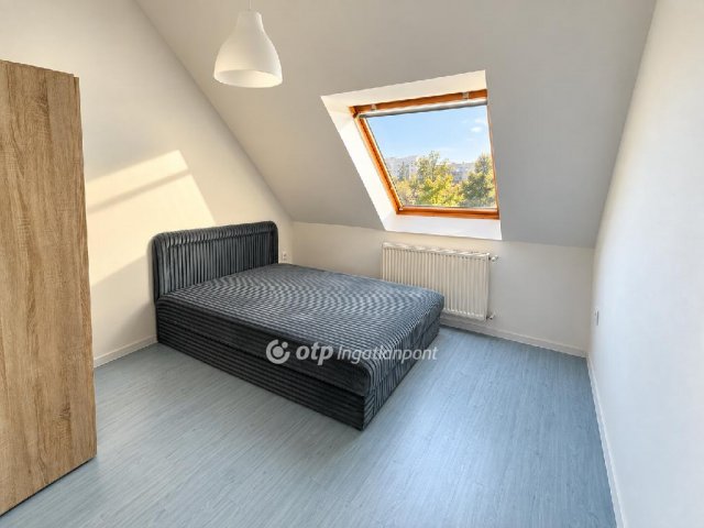 Kiadó téglalakás, albérlet, Debrecenben 390 E Ft / hó, 4 szobás