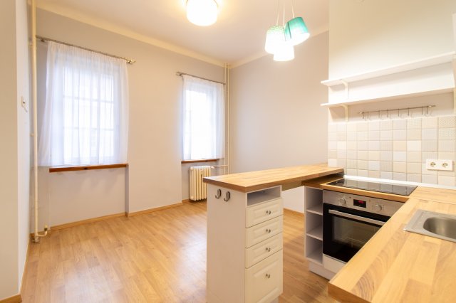 Kiadó téglalakás, albérlet, VIII. kerületben, Déri Miksa utcában