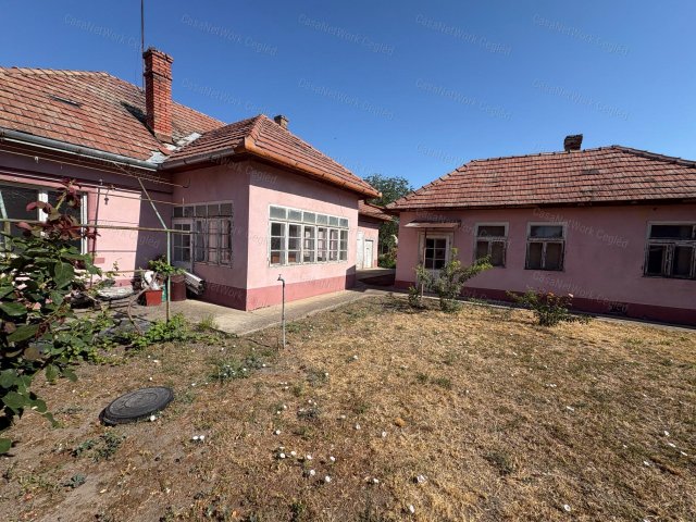 Eladó családi ház, Nagykőrösön 40 M Ft, 4 szobás