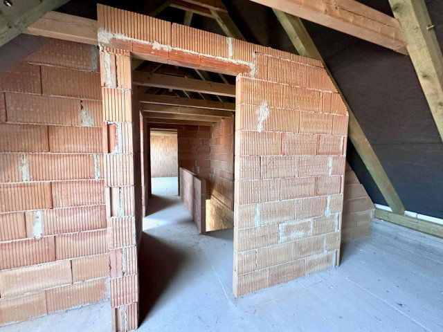 Eladó családi ház, Veszprémben 79 M Ft, 5 szobás