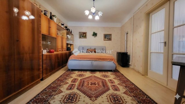 Eladó családi ház, Kiskunfélegyházán 48 M Ft, 2 szobás