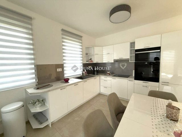 Eladó családi ház, Kecskeméten 119 M Ft, 4 szobás