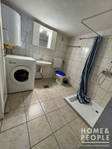 Eladó családi ház, Hódmezővásárhelyen 34 M Ft, 2 szobás
