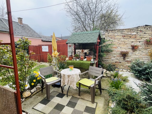 Kiadó családi ház, albérlet, Tényőn 250 E Ft / hó, 3 szobás