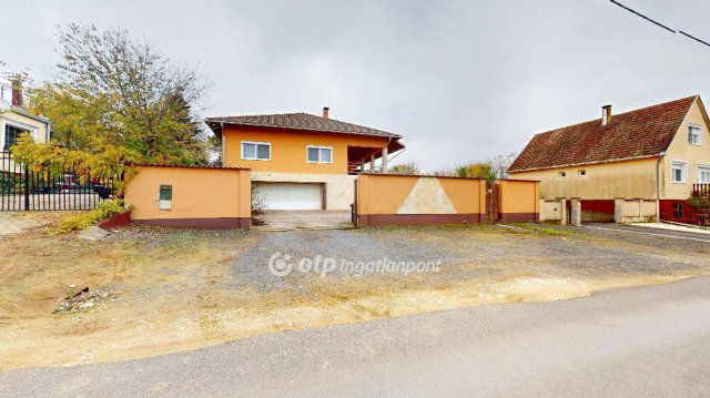 Eladó családi ház, Nyíregyházán 115 M Ft, 4 szobás