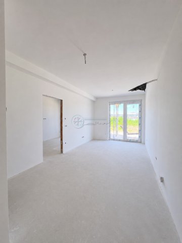 Eladó téglalakás, Szegeden 78.4 M Ft, 3 szobás