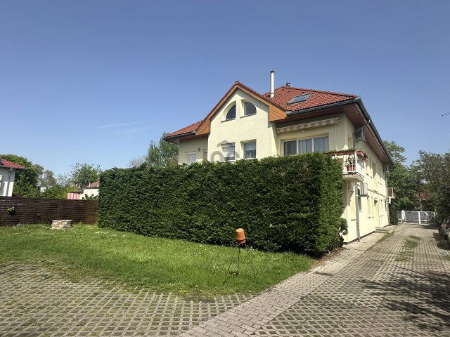 Eladó téglalakás, Budapesten, XVIII. kerületben 110 M Ft