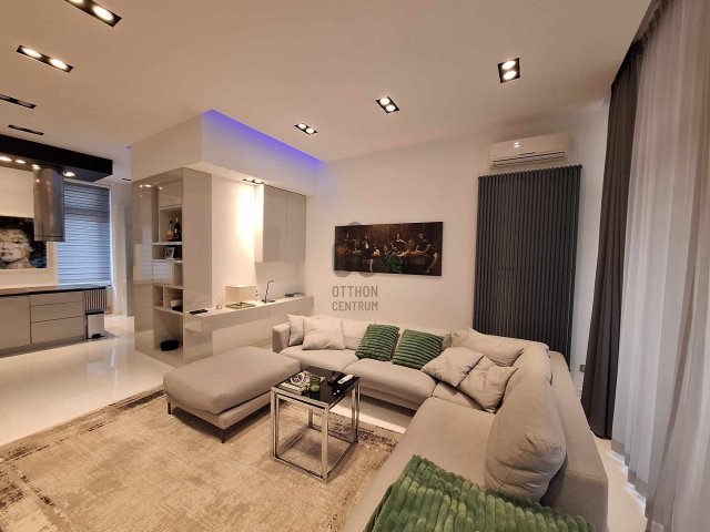 Kiadó téglalakás, albérlet, Budapesten, V. kerületben, 2 szobás