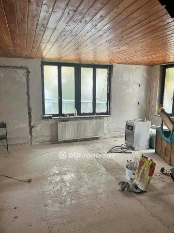 Eladó családi ház, Szigethalmon 64.9 M Ft, 4 szobás
