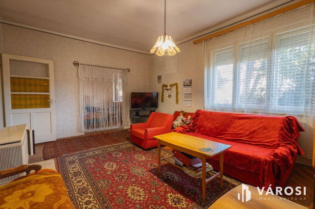 Eladó családi ház, Szegeden 63 M Ft, 4 szobás