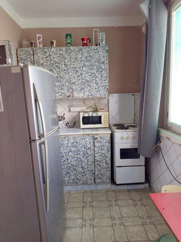 Eladó panellakás, Oroszlányban 26.5 M Ft, 2 szobás