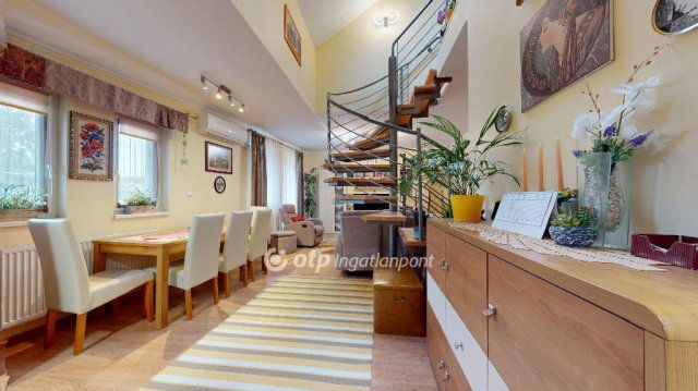 Eladó téglalakás, Nyíregyházán 69.99 M Ft, 2+2 szobás