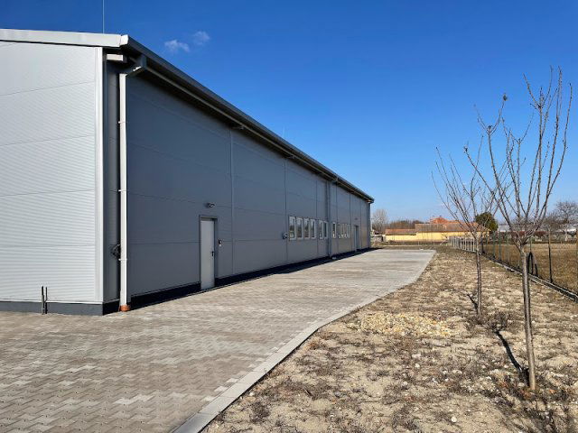 Eladó ipari ingatlan, Kecskeméten 249.99 M Ft