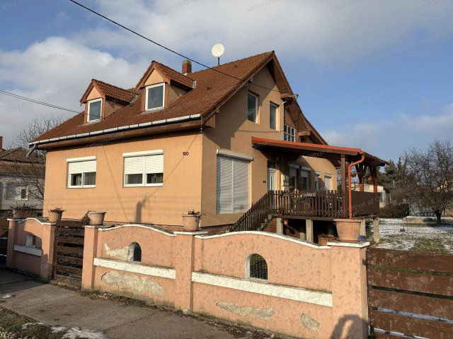 Eladó családi ház, Mosonmagyaróváron 89.9 M Ft, 4 szobás