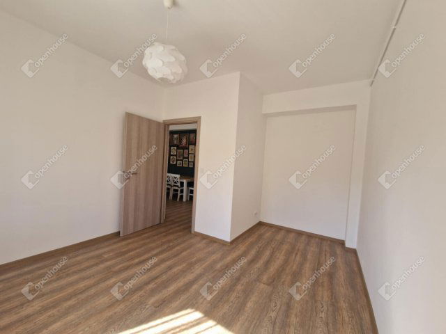Kiadó családi ház, albérlet, Komáromban 500 E Ft / hó