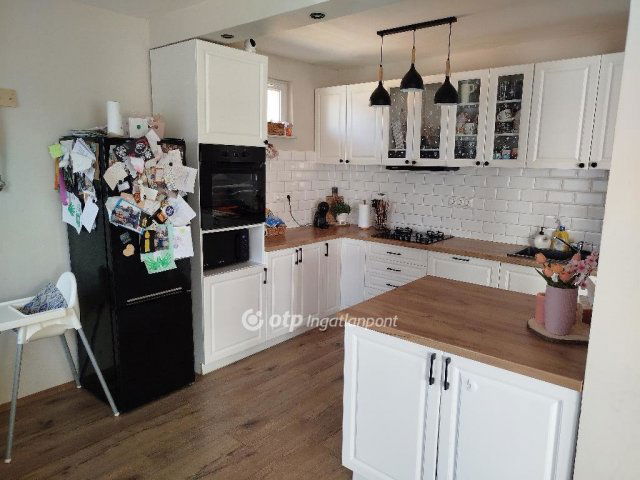 Eladó családi ház, Nagyalásonyon 58 M Ft / költözzbe.hu