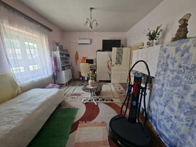 Eladó családi ház, Dombóváron 27.75 M Ft, 3 szobás