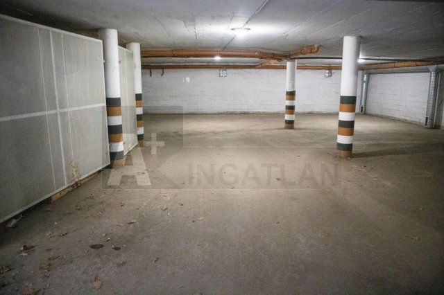 Eladó garázs, Szegeden 8 M Ft / költözzbe.hu