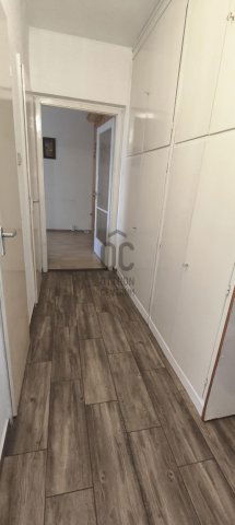 Eladó panellakás, Ajkán 33.9 M Ft, 2 szobás