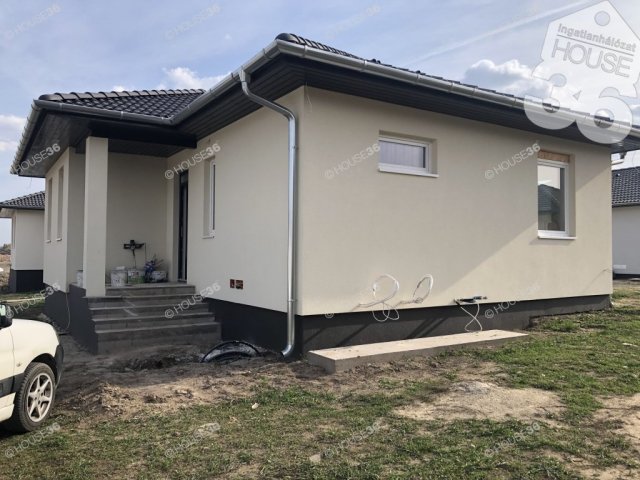 Eladó családi ház, Kecskeméten 87 M Ft, 3 szobás