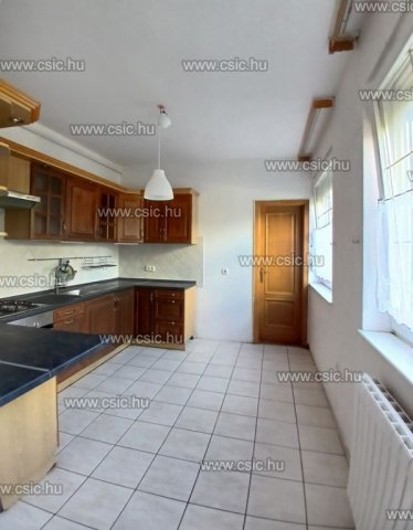 Eladó családi ház, Budapesten, XVIII. kerületben 130 M Ft