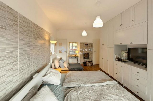 Eladó családi ház, Lajosmizsén 500 M Ft, 4 szobás