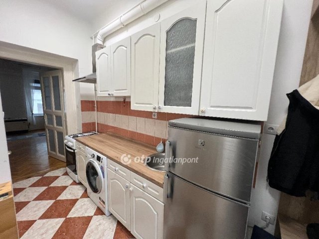 Eladó téglalakás, Budapesten, VIII. kerületben 48 M Ft, 1 szobás