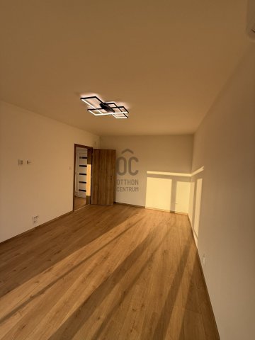 Eladó panellakás, Budapesten, XXI. kerületben 59.9 M Ft, 2 szobás