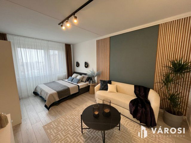 Eladó panellakás, Debrecenben 59.9 M Ft, 1 szobás