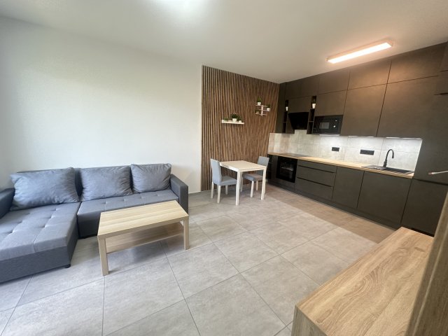 Kiadó téglalakás, albérlet, Győrött 200 E Ft / hó, 2 szobás