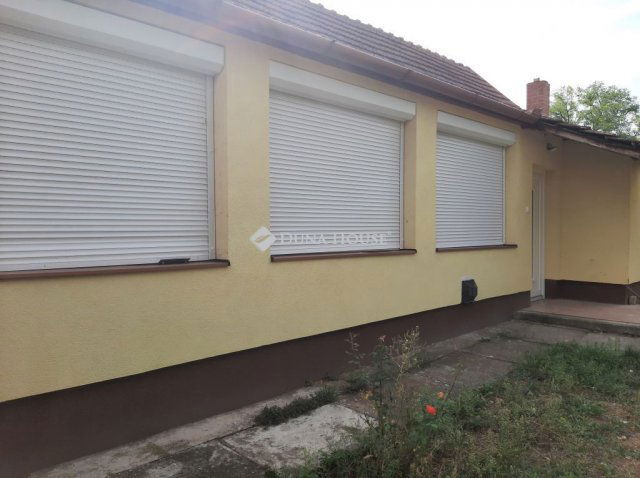 Kiadó családi ház, albérlet, Jászjákóhalmán 160 E Ft / hó