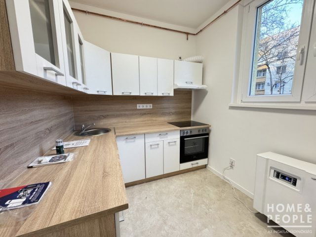 Eladó téglalakás, Szegeden 57.49 M Ft, 2 szobás