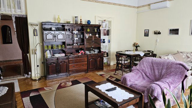 Eladó téglalakás, Szolnokon 31.4 M Ft, 2 szobás