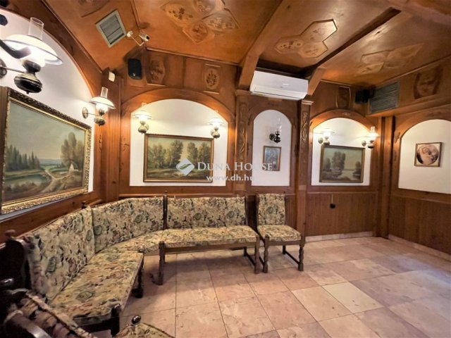 Eladó üzlethelyiség, Győrött 385 M Ft / költözzbe.hu