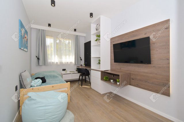 Kiadó téglalakás, albérlet, Szegeden 450 E Ft / hó, 3 szobás