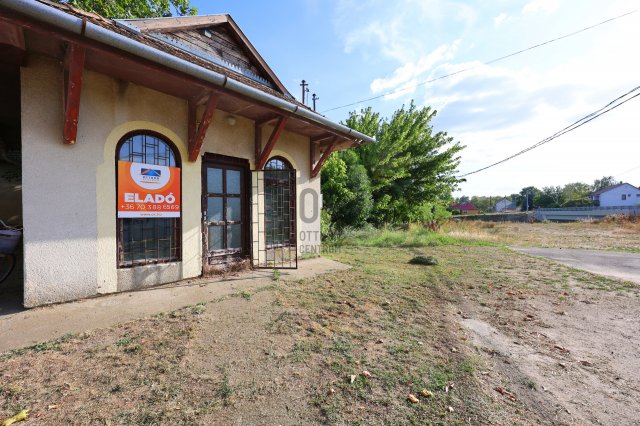 Eladó ipari ingatlan, Pincehelyen 27.5 M Ft / költözzbe.hu