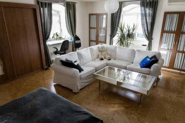 Eladó családi ház, Dunakeszin 193 M Ft, 5 szobás