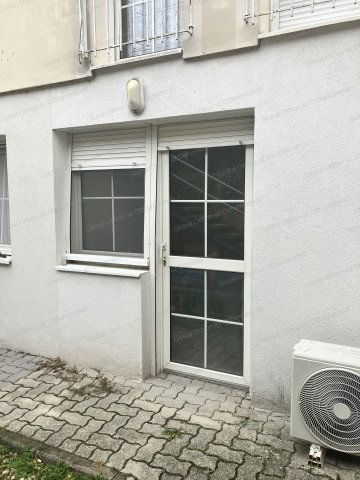 Eladó téglalakás, Mosonmagyaróváron 32 M Ft, 1 szobás