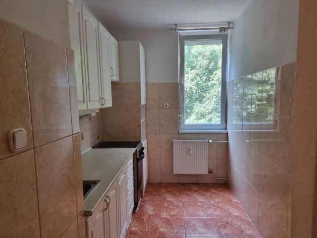 Eladó téglalakás, Tatabányán 46.9 M Ft, 2 szobás