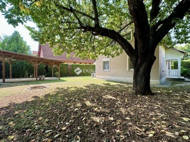 Eladó családi ház, Kozármislenyen 168.49 M Ft, 5 szobás