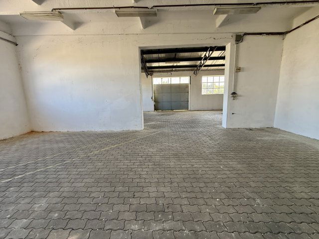 Kiadó ipari ingatlan, Móron 220 E Ft / hó, 2 szobás