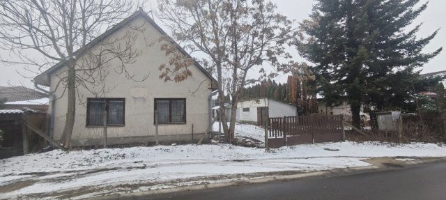 Eladó ipari ingatlan, Nyíregyházán 50 M Ft