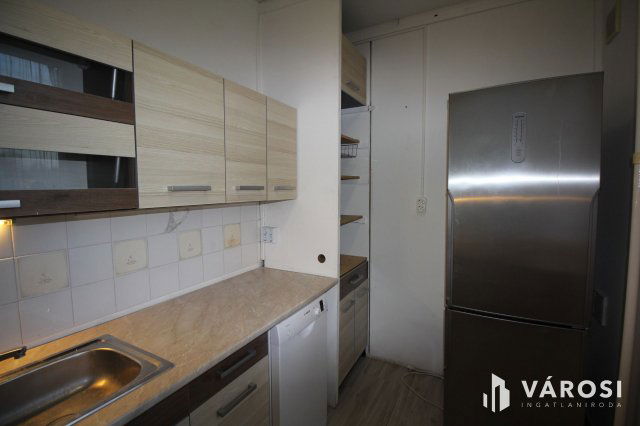 Eladó panellakás, Hódmezővásárhelyen 45 M Ft, 2 szobás