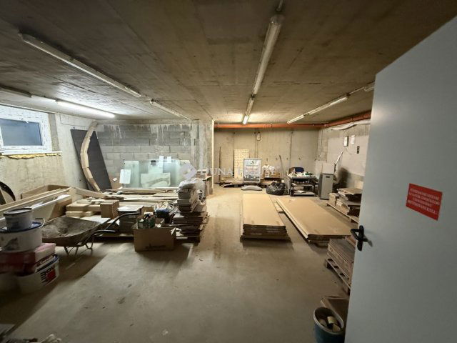 Eladó ipari ingatlan, Szombathelyen 31.96 M Ft