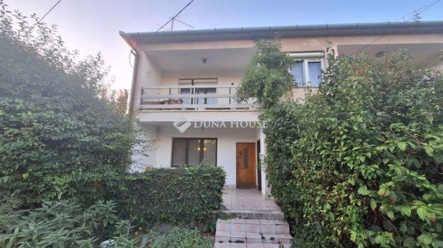 Eladó téglalakás, Sárbogárdon 39.9 M Ft, 3 szobás