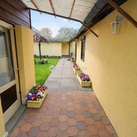 Eladó családi ház, Kecskeméten 69.9 M Ft, 3 szobás