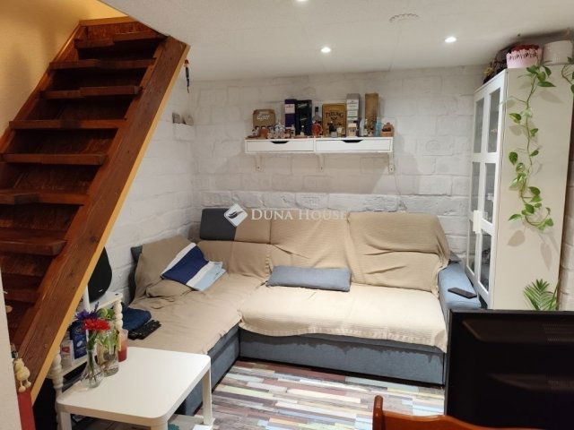 Eladó téglalakás, Budapesten, VIII. kerületben 68.9 M Ft