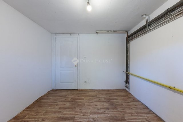 Eladó ikerház, Budapesten, XVIII. kerületben 134.9 M Ft, 7 szobás
